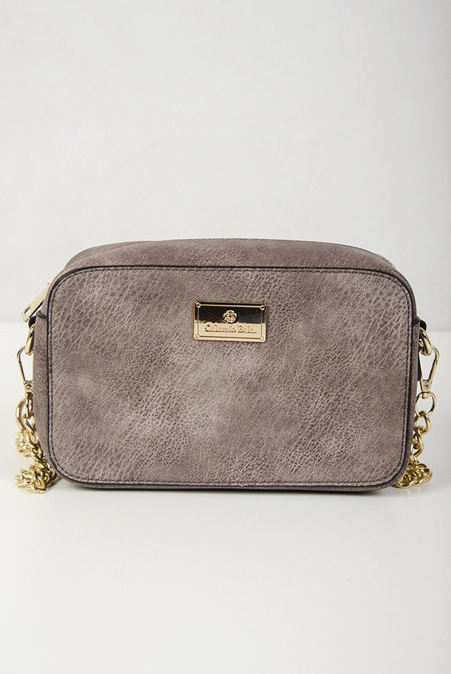 Beżowa, mała torebka z łańcuszkiem