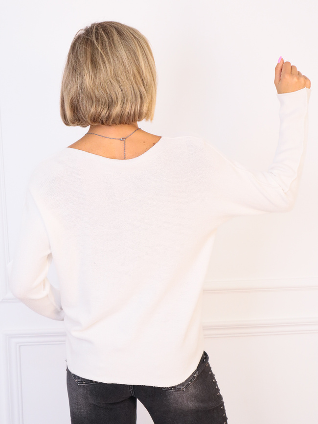 SWETER DZIANINOWY OVERSIZE Z DEKOLTEM W SEREK- BIAŁY