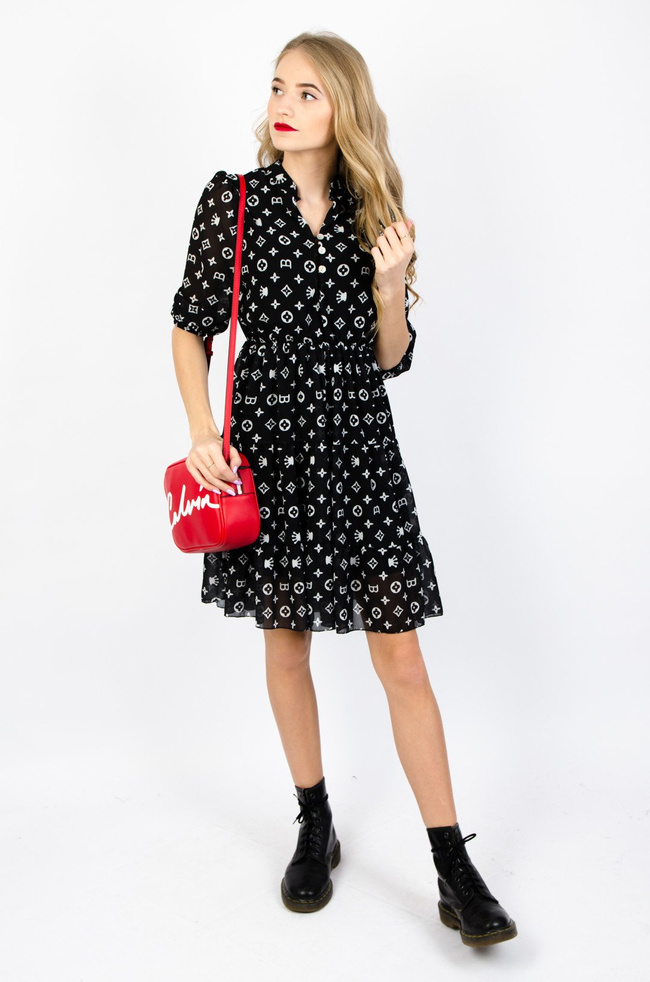 CZARNA WARSTWOWA SUKIENKA WE WZORY