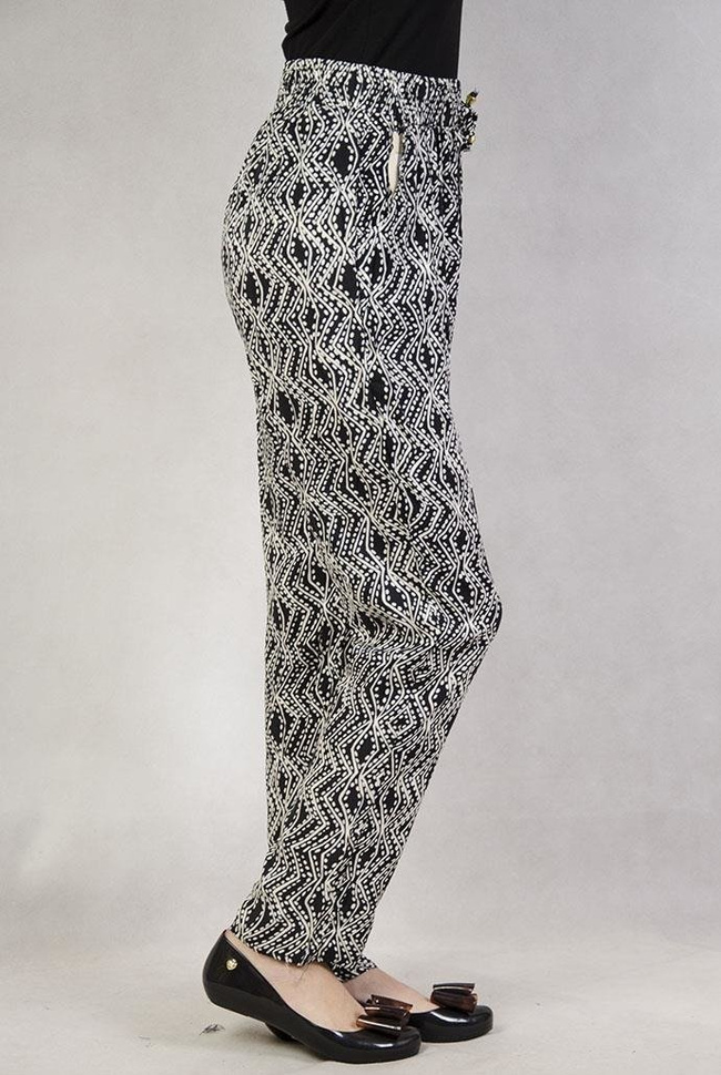 Spodnie alladynki czarne w białe wzorki