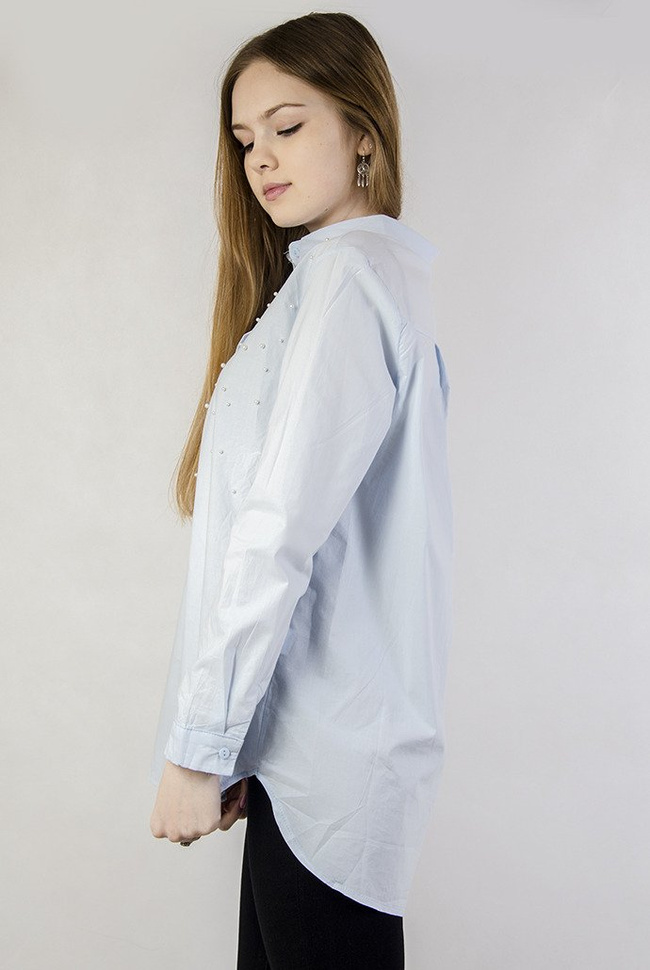 Jasnoniebieska koszula z koralikami