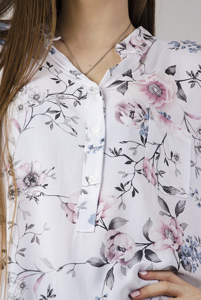 Biała koszula w kwiaty