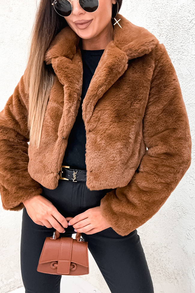 KRÓTKA FUTRZANA KURTKA- CIEMNY BRĄZ