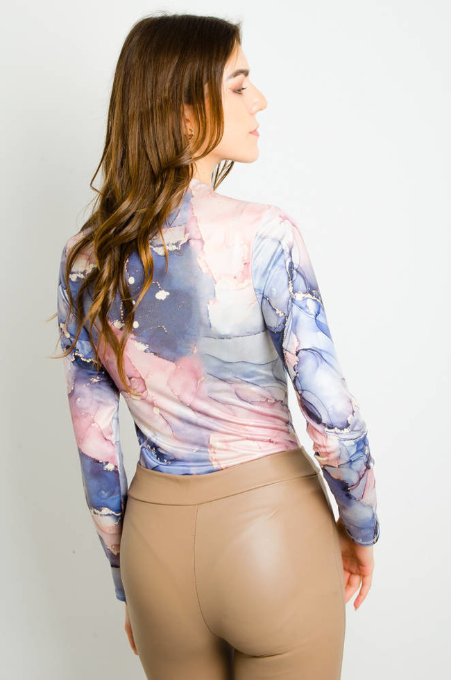 RÓŻOWO-NIEBIESKIE MARMURKOWE BODY 