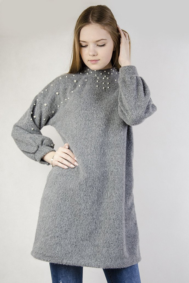 Szara tunika z koralikami, włochata