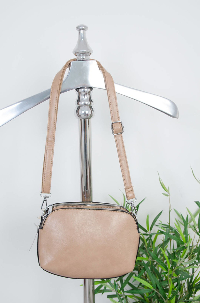 BEŻOWA TOREBKA LISTONOSZKA