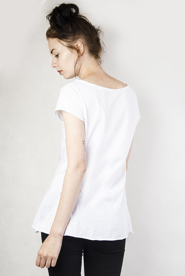 Biała bluzka z makami