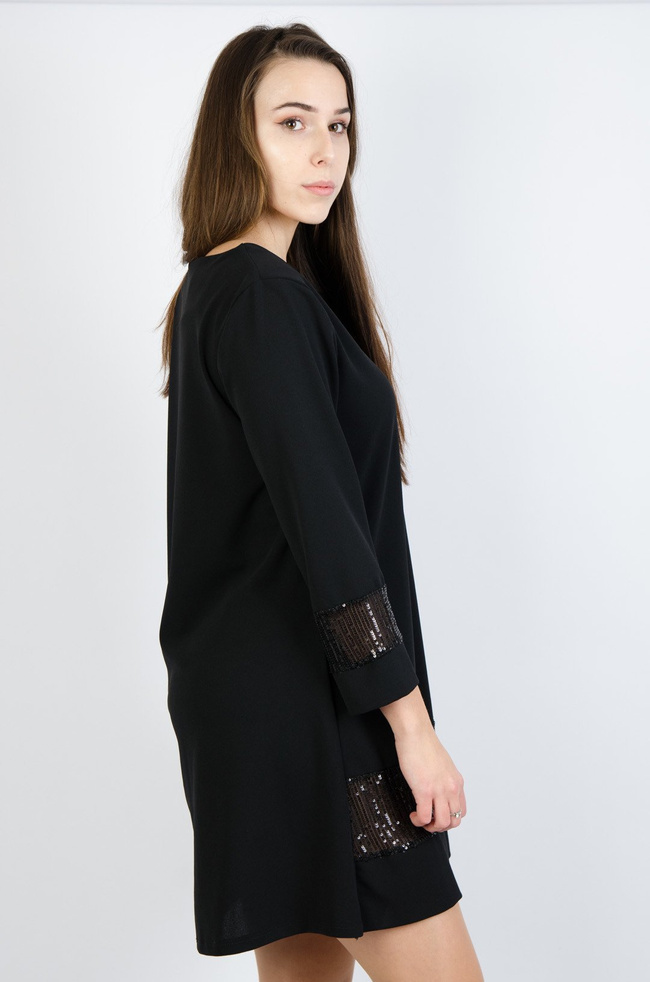 SUKIENKA TRAPEZOWA Z CEKINAMI W KOLORZE CZARNYM 