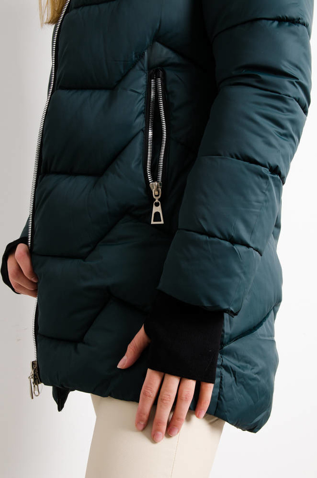 ZIELONA MATOWA KURTKA Z FUTERKIEM PRZY KAPTURZE