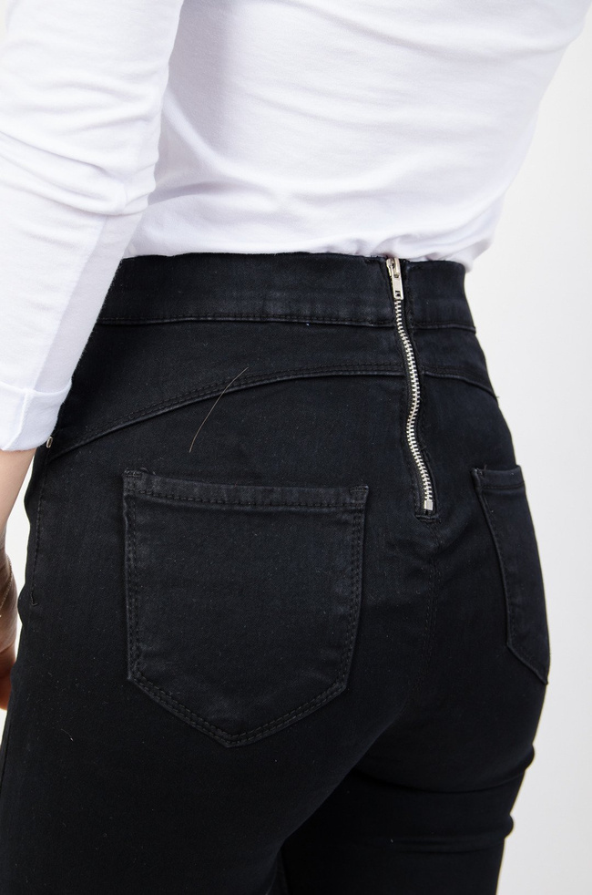 Czarne spodnie Push Up z zamkiem z tyłu