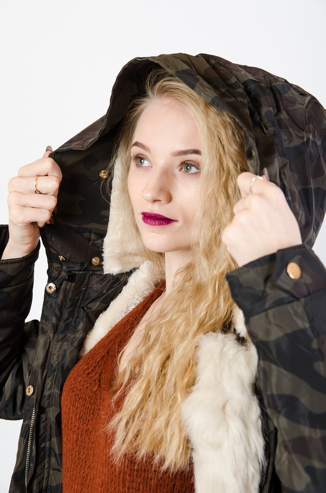 Kurtka moro ocieplana z futerkiem