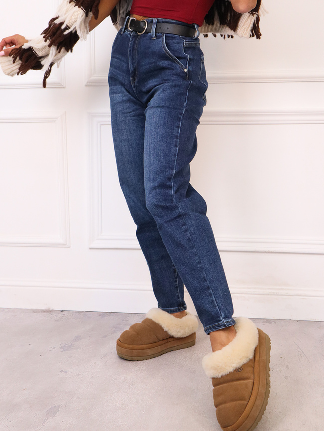 SPODNIE JEANSOWE MOM FIT Z NASZYWKĄ I WYSOKIM STANEM + PASEK- GRANATOWE