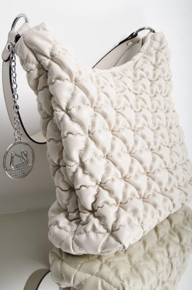 TOREBKA PIKOWANA Z DŁUGIM PASKIEM -BEŻOWA