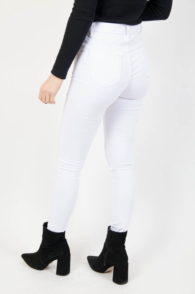 Białe spodnie skinny jeans z wysokim stanem
