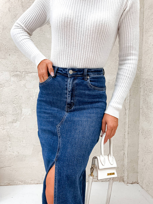 CIEMNO JEANSOWA SPÓDNICA MIDI Z ROZCIĘCIEM