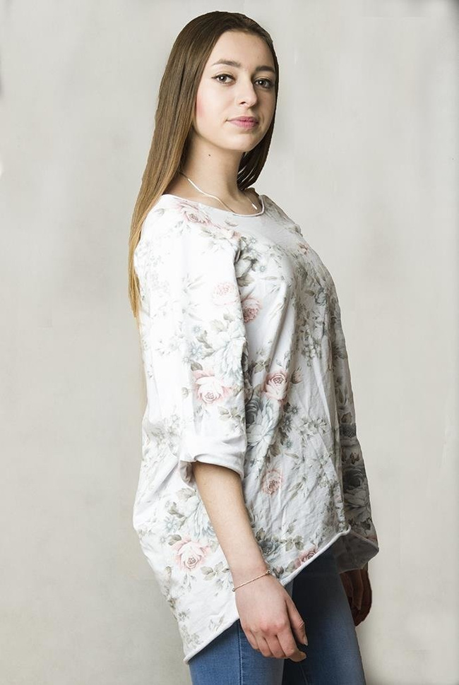 Wygodna bluzka z tyłem przedłóżanym w róże