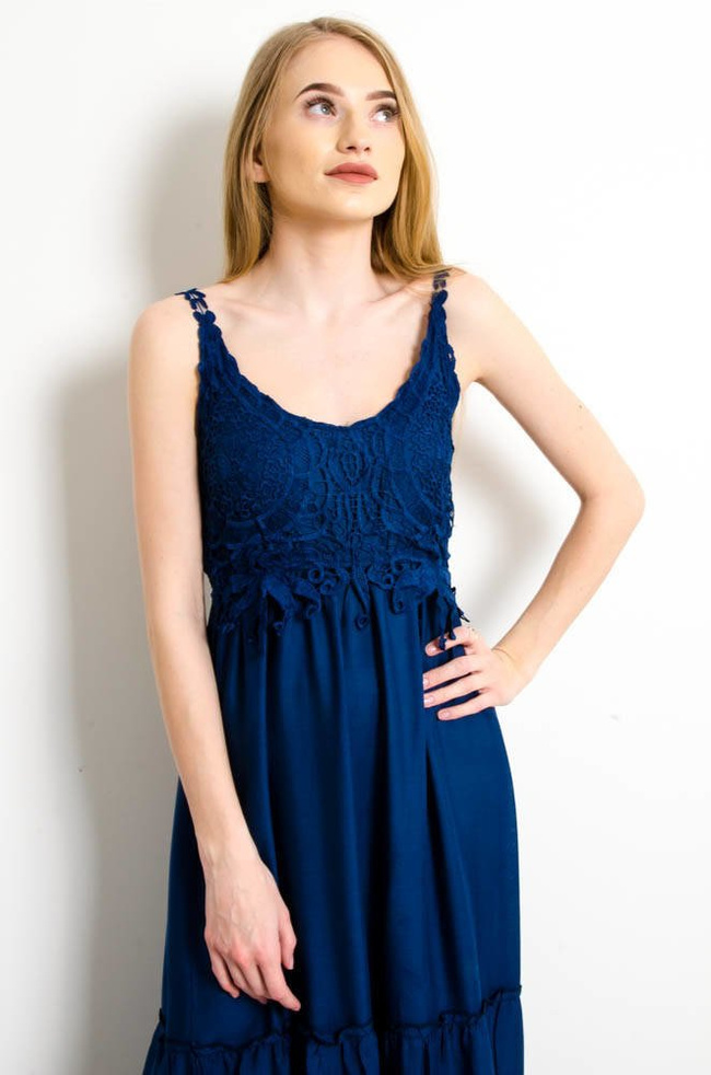 GRANATOWA SUKIENKA MAXI NA RAMIĄCZKACH Z AŻUROWĄ GÓRĄ