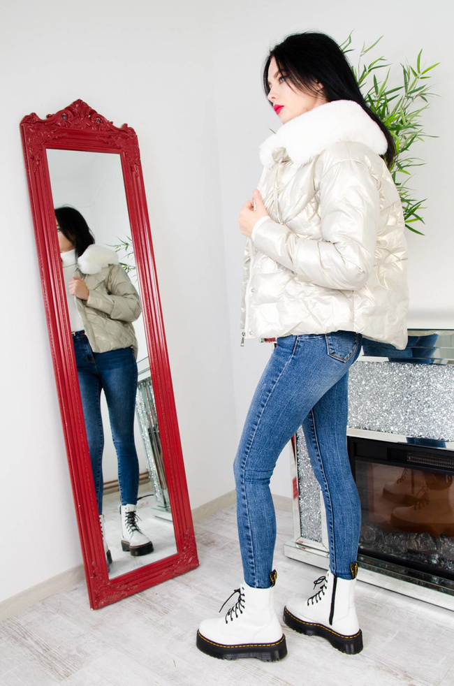 BEŻOWA KURTKA Z KOŁNIERZEM-ŚCIĄGACZ W RĘKAWIE