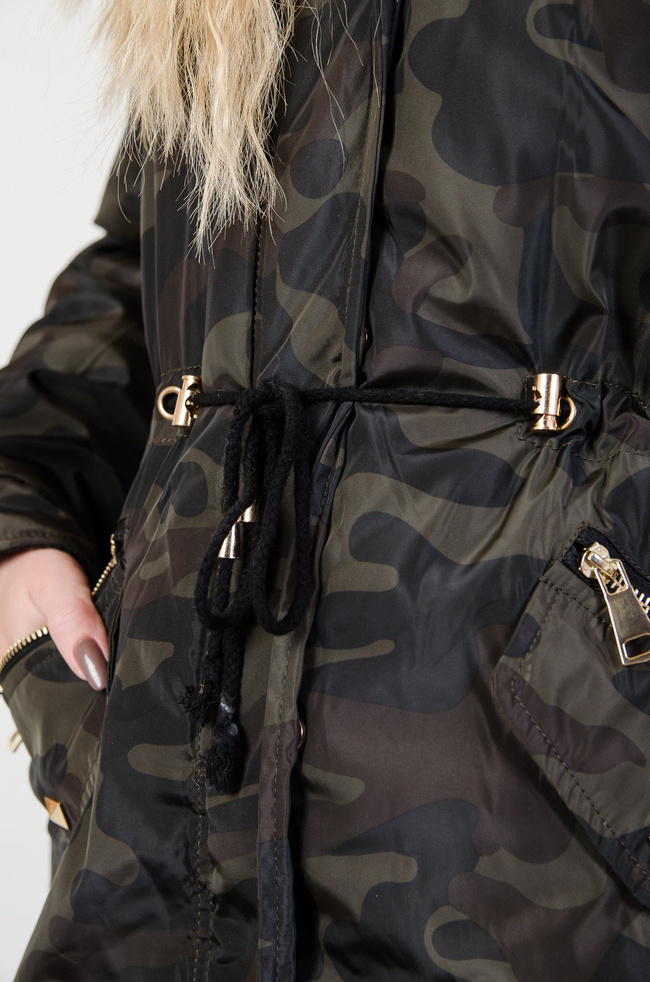 Kurtka moro ocieplana z futerkiem