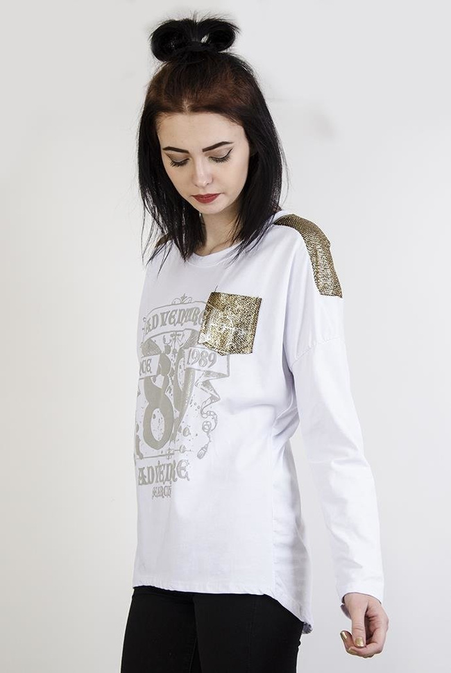 Biała bluzka z nadrukiem i złotymi elementami