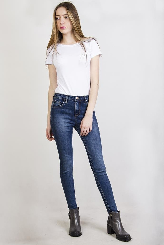 Jeansowe spodnie przylegające