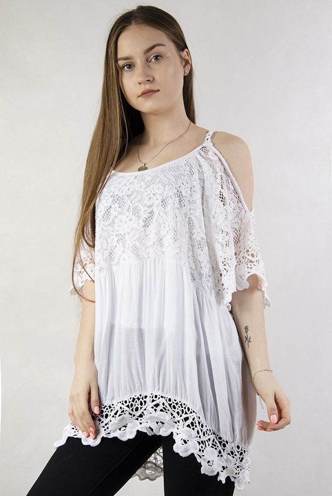 Biała bluzka z koronką