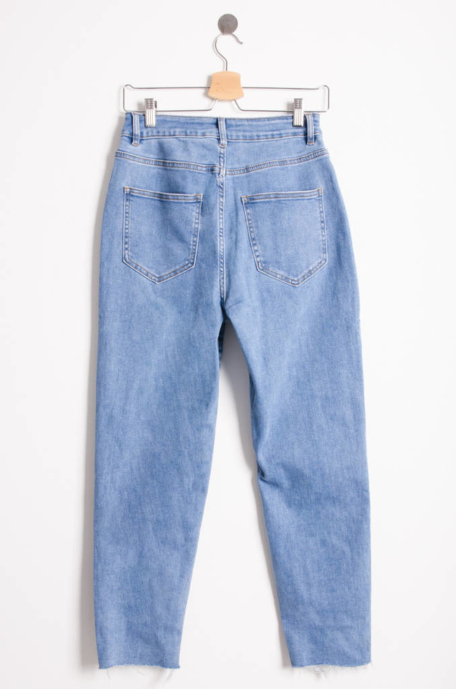 SPODNIE JEANSOWE MOM STRETCH Z PRZETARCIAMI- WYSOKI STAN