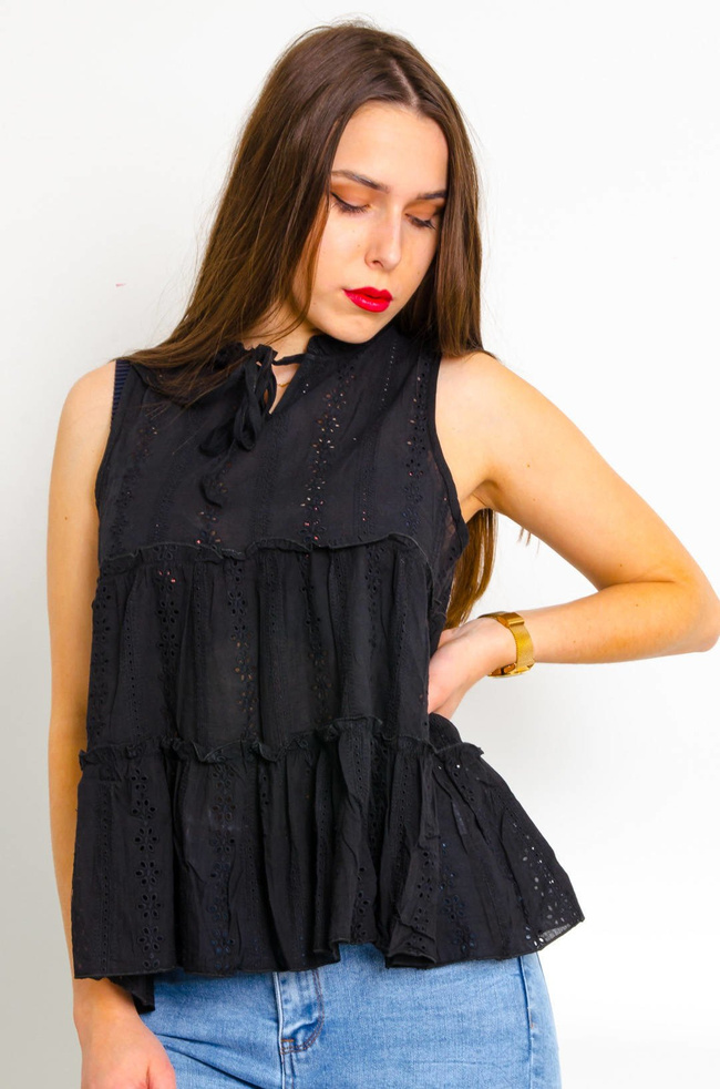 CZARNA AŻUROWA TRAPEZOWA BLUZKA 