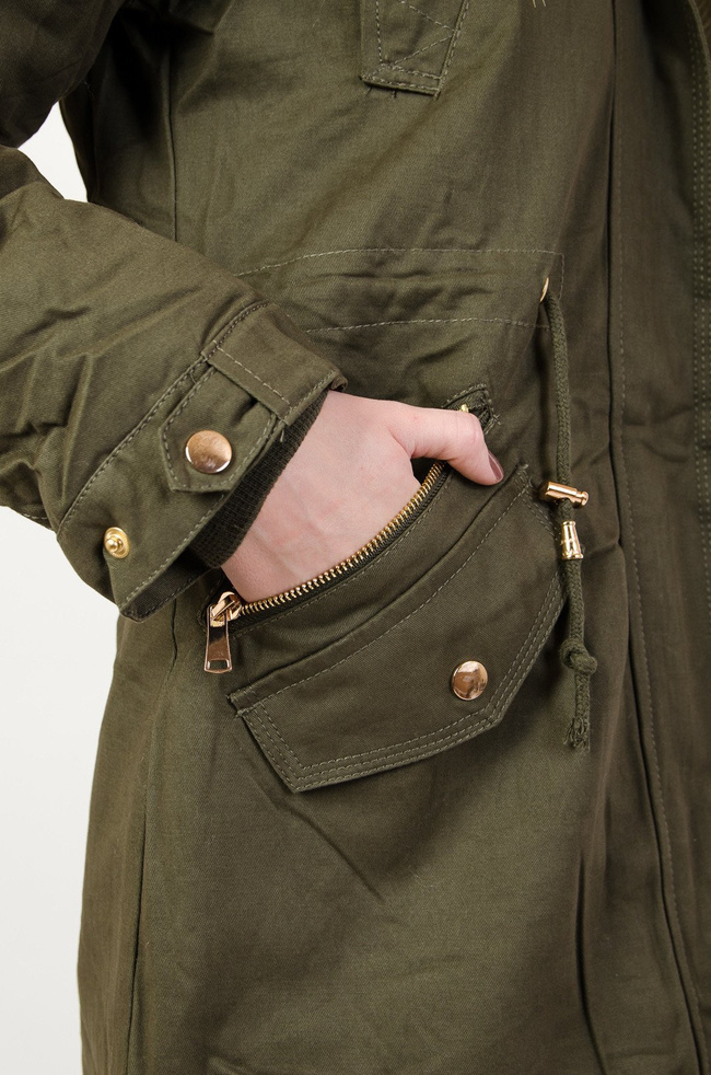 Zielona asymetryczna kurtka ze ściągaczem w pasie