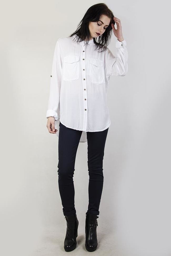 Biała, asymetryczna koszula zapinana na guziki