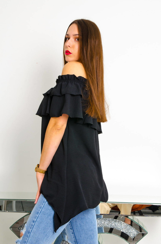 CZARNA BLUZKA Z FALBANĄ ORAZ DŁUŻSZYMI BOKAMI