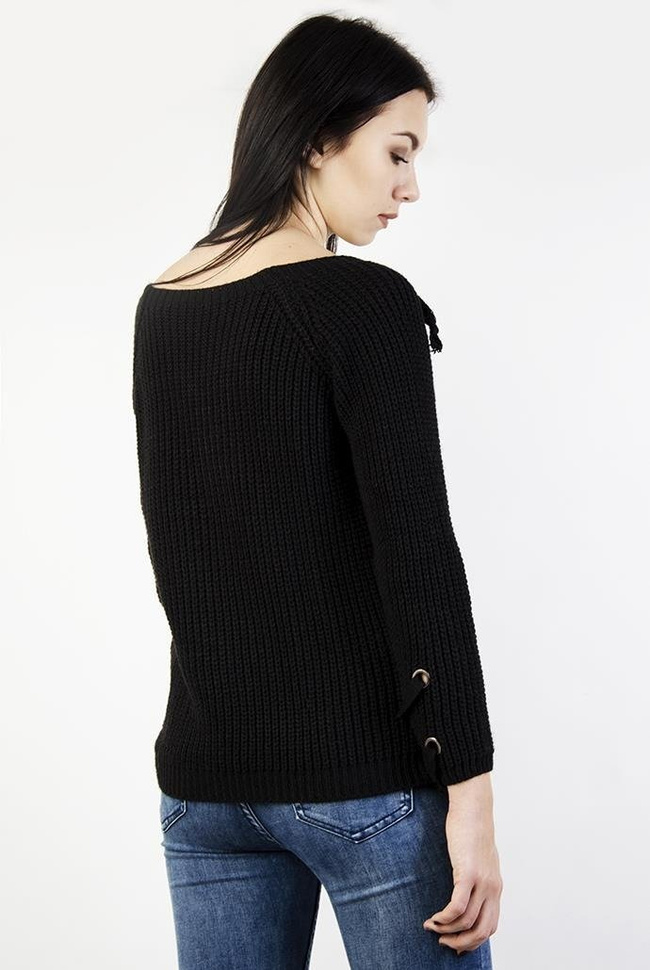Czarny sweter z wiązaniem w dekolcie