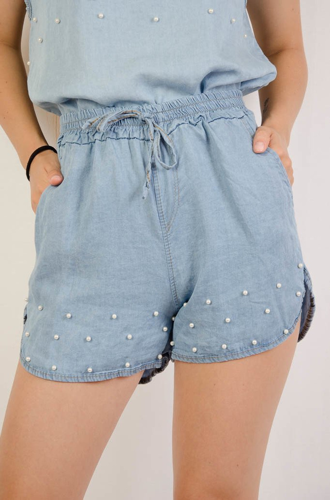 NIEBIESKIE SZORTY Z KORALIKAMI