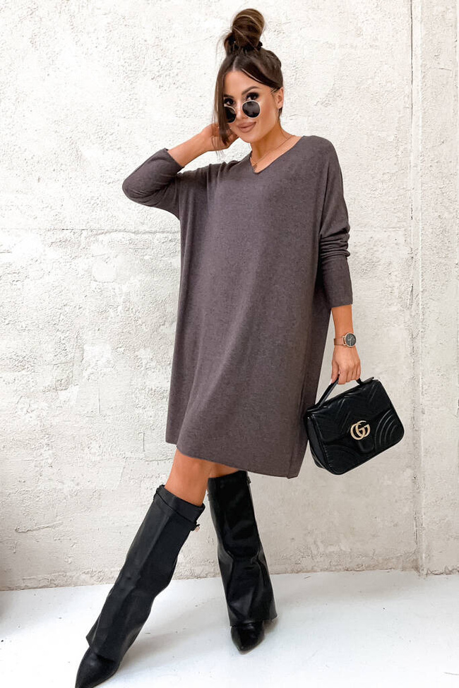 SUKIENKA MIDI OVERSIZE Z DEKOLTEM W SEREK- BRĄZOWA