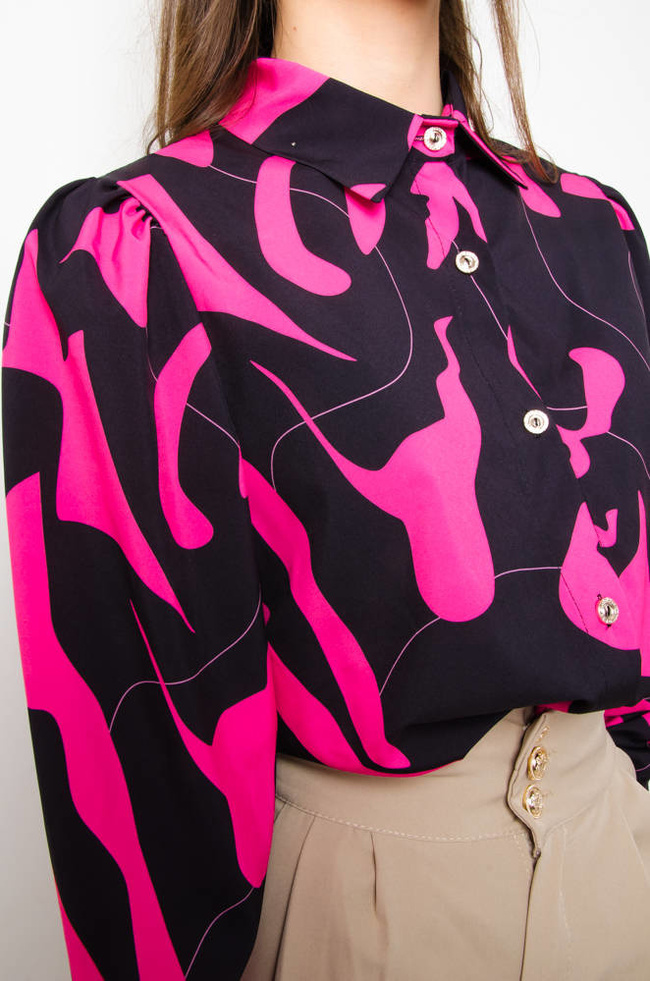 KOSZULA WZORZYSTA Z GUZIKAMI- CZARNO-RÓŻOWA