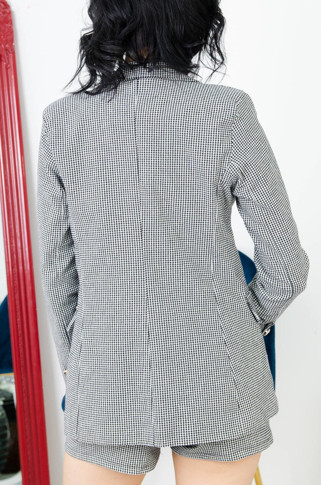 BIAŁO-CZARNA MARYNARKA W PEPITKĘ Z GUZIKAMI (S-XL)