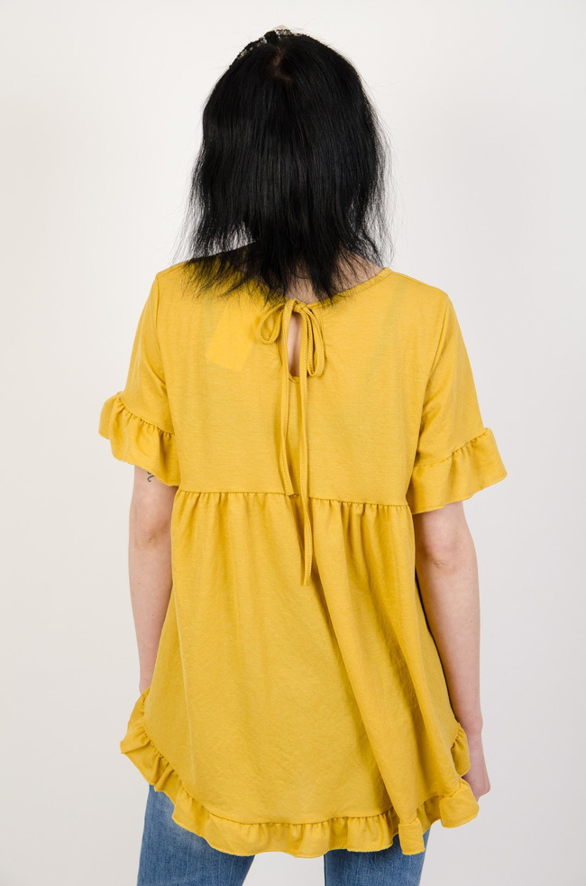Żółta bluzka z rozkloszowanym dołem
