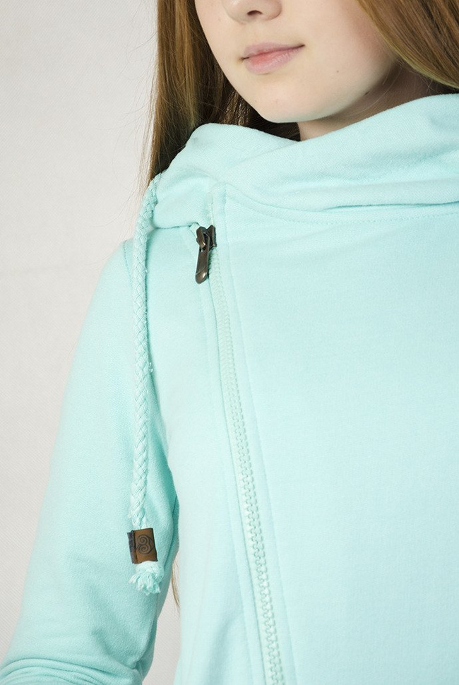 Turkusowa bluza z kapturem