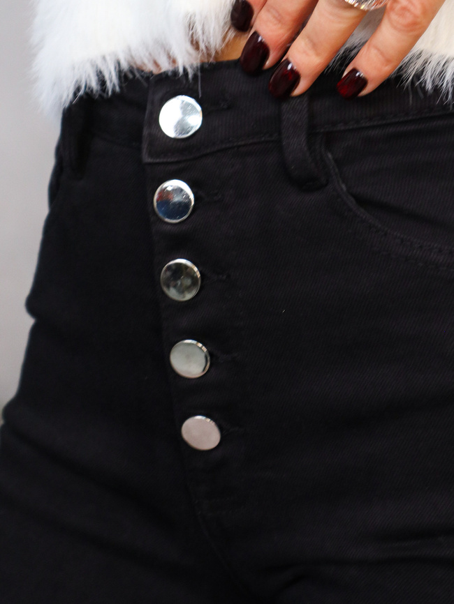 SPODNIE JEANSOWE SKINNY Z GUZIKAMI- CZARNE