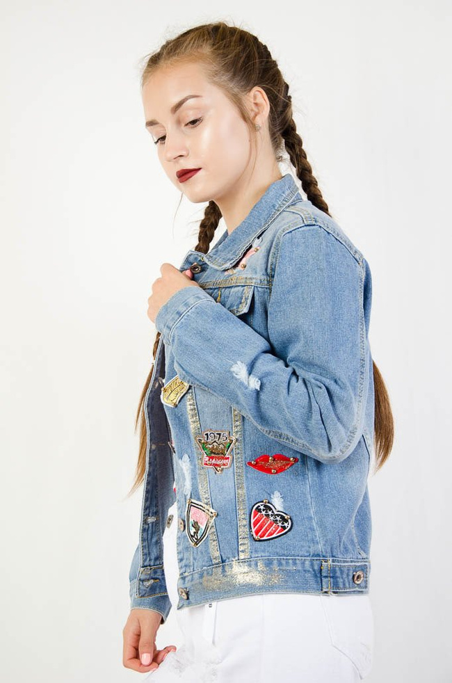 KURTKA JEANSOWA Z NASZYWKAMI
