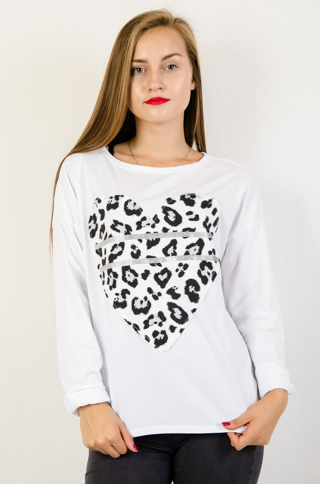 Biała bluzka z aplikacją w panterkę