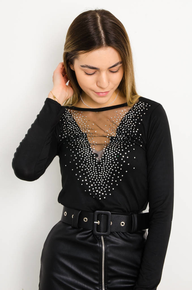 CZARNA BLUZKA Z OZDOBNYM DEKOLTEM Z SIATECZKI I CEKINAMI
