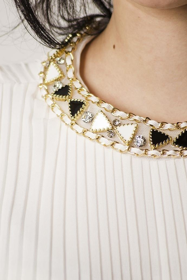 Biała szyfonowa, bluzka koszulowa, plisowana