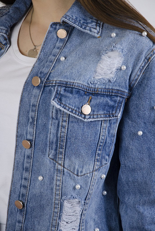 Kurtka jeansowa z perełkami