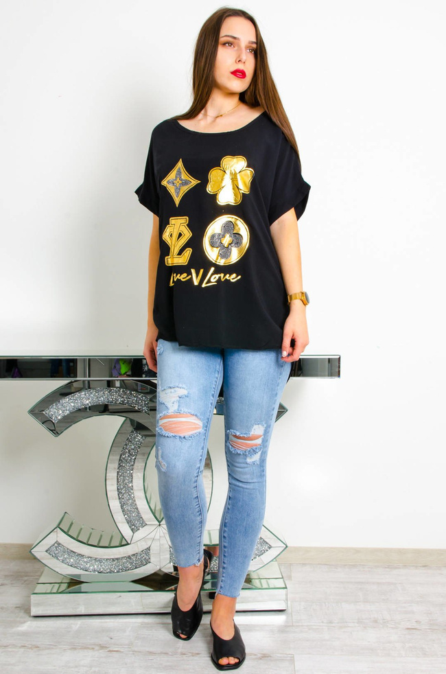 CZARNA BLUZKA ZE ZŁOTĄ APLIKACJĄ I NAPISAMI