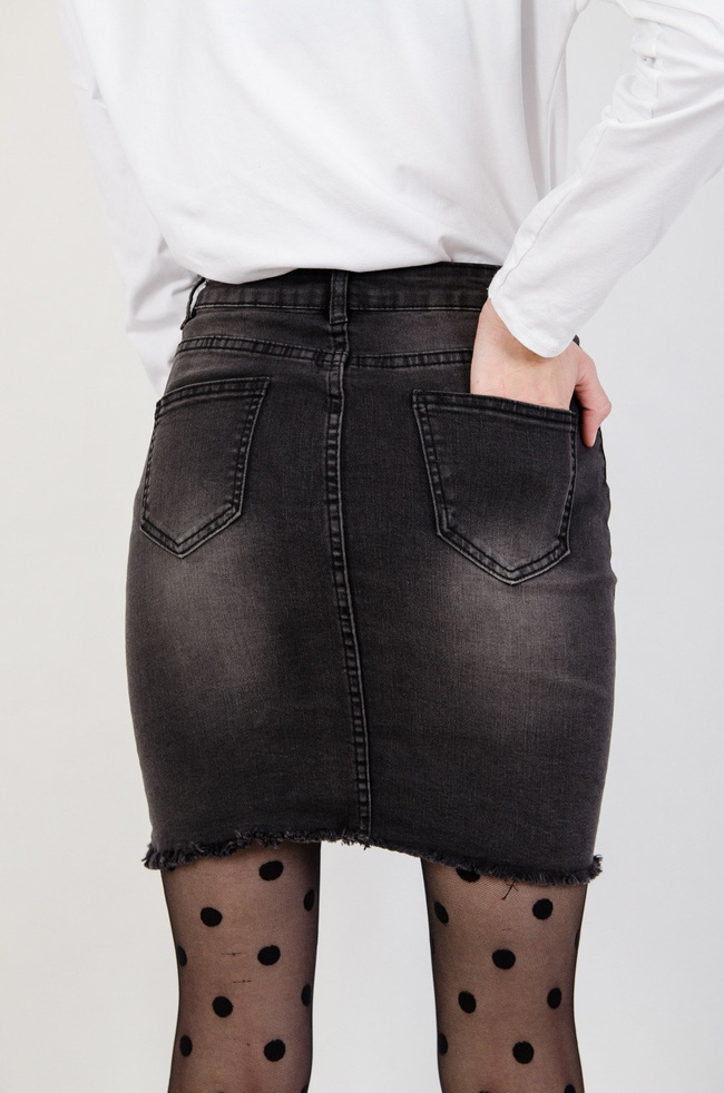 Ciemnoszara spódnica jeansowa