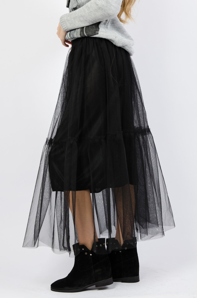 Czarna tiulowa spódnica maxi z halką