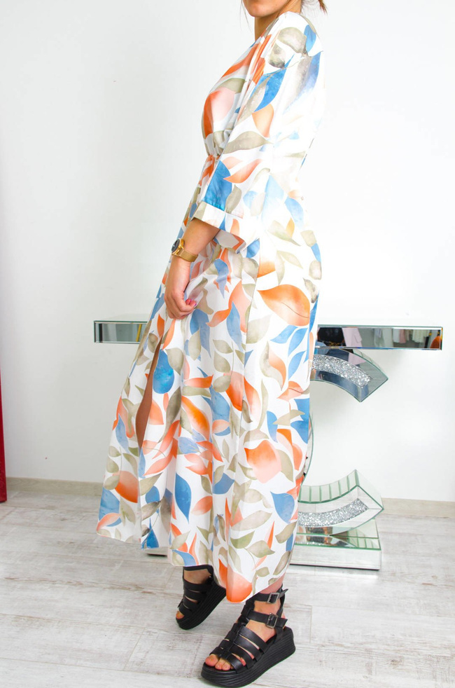 BIAŁA DŁUGA SUKIENKA W MOTYW KWIATOWY -KRÓJ KIMONO
