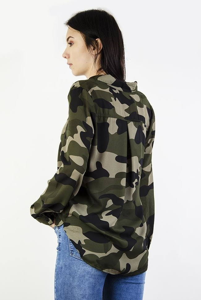 Asymetryczna koszula moro z kieszeniami