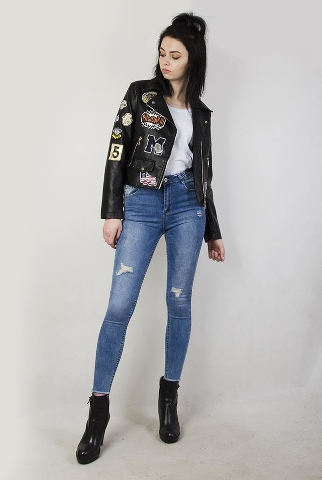 Kurtka ramoneska z naszywkami